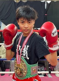 中村　賢輝